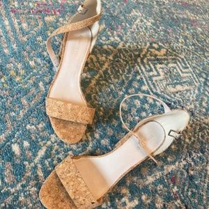 Kenneth Cole Strappy Heels Size 9.5